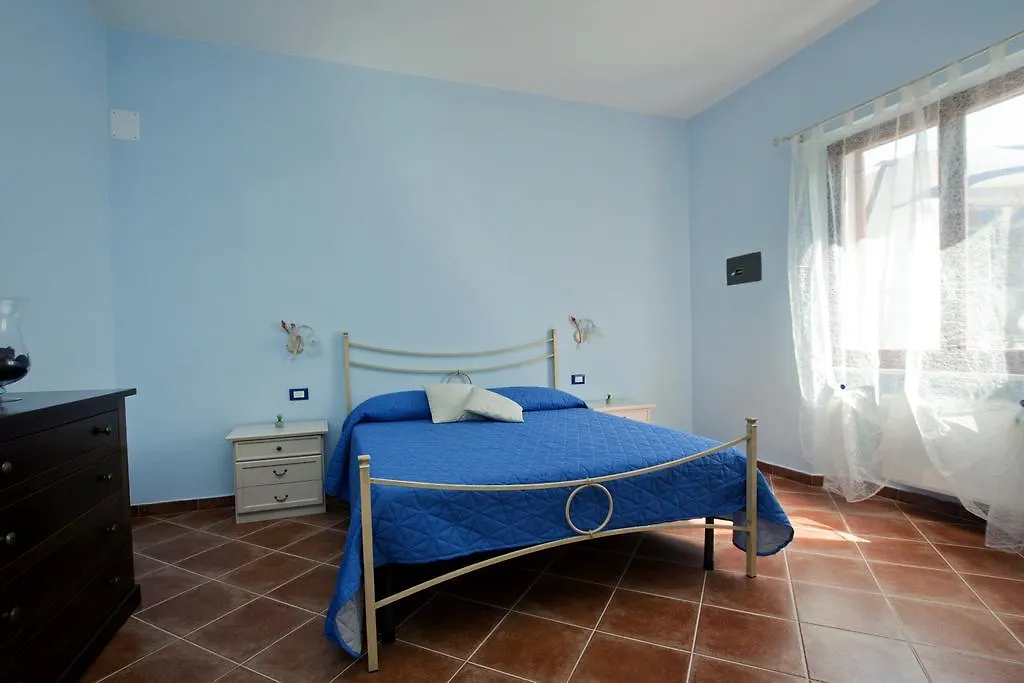 Le Camere Di Nonna Mara Montescudaio 0*,