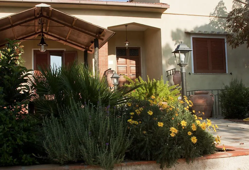 Guest house Le Camere Di Nonna Mara Montescudaio Italy